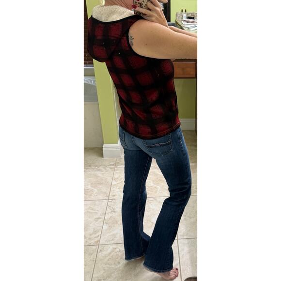 Eddie Bauer NWOT XS buffalo plaid red black vest sherpa tan hoodie women's - Picture 3 of 7